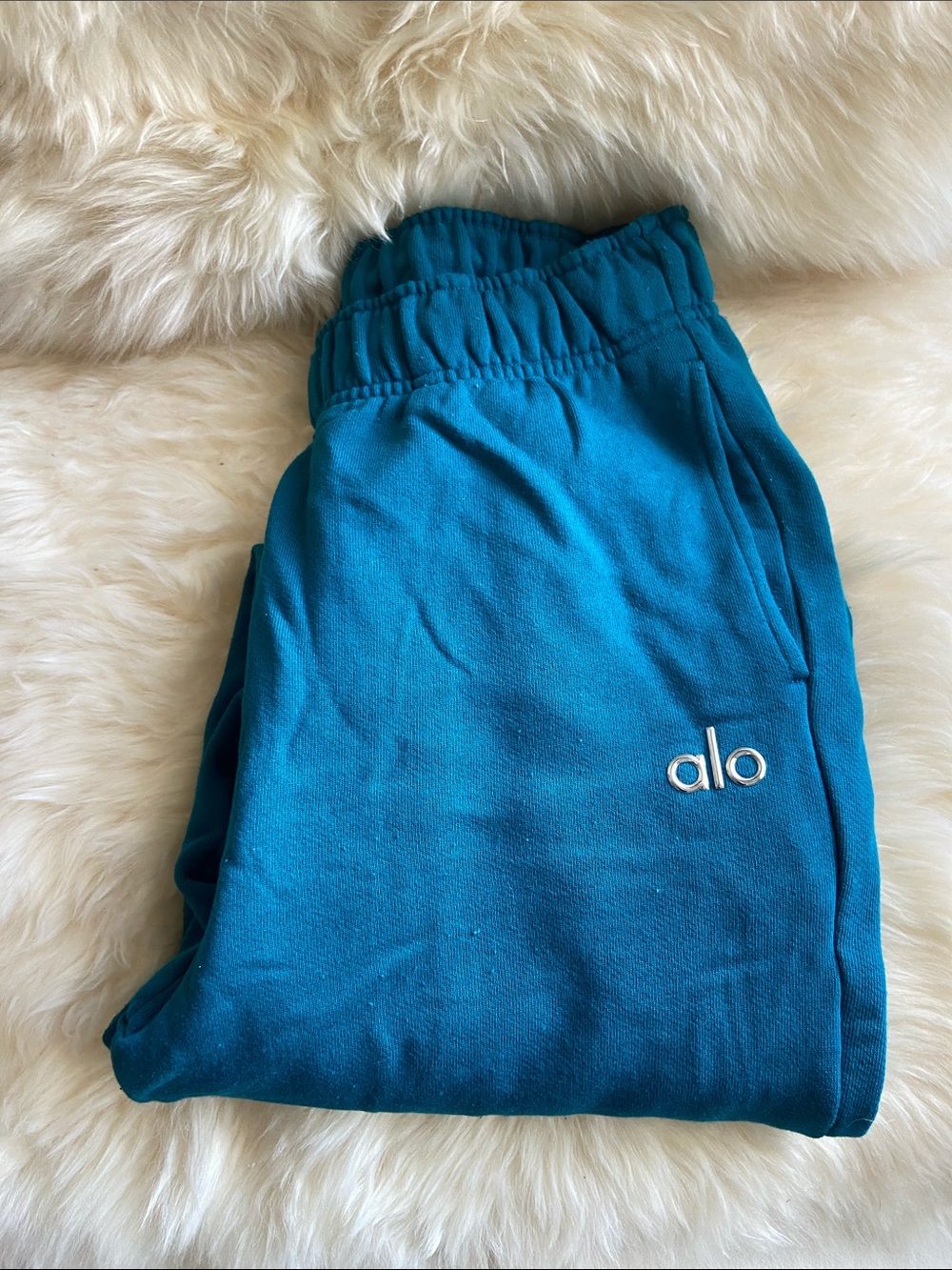 ALO Yoga Accolade sweatpants Small